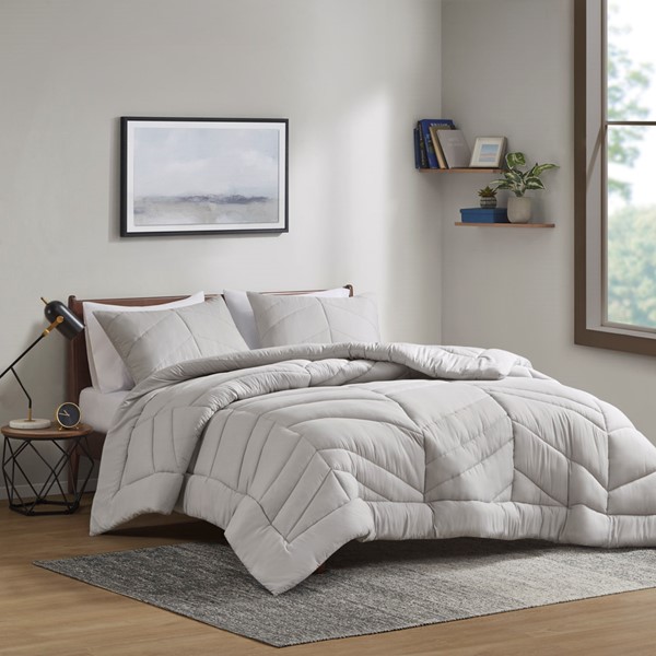 Intelligent Design Remy Quilted Chevron Comforter Set in Gray, Full/Queen ID10-2299