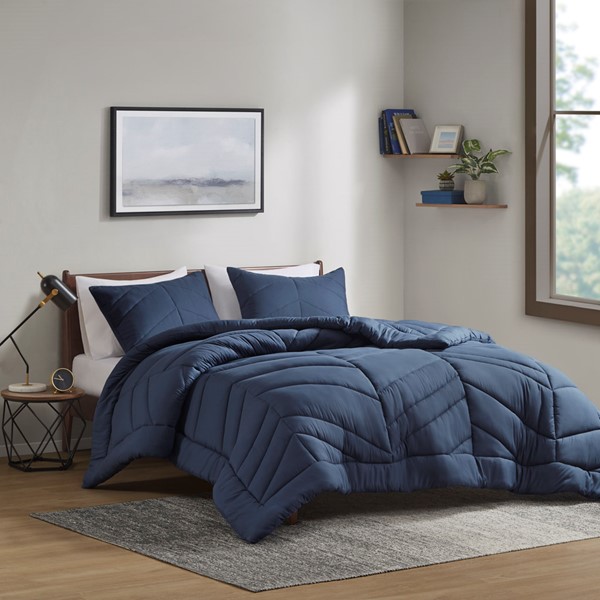 Intelligent Design Remy Quilted Chevron Comforter Set in Navy, Twin/Twin XL ID10-2296