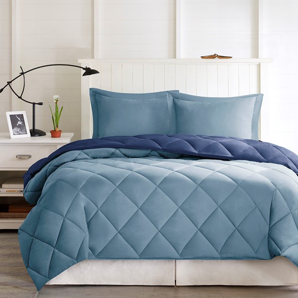 Madison Park Essentials Larkspur 3M Scotchgard Reversible Down Alt Comforter Set in Navy/Light Blue, Full/Queen BASI10-0199