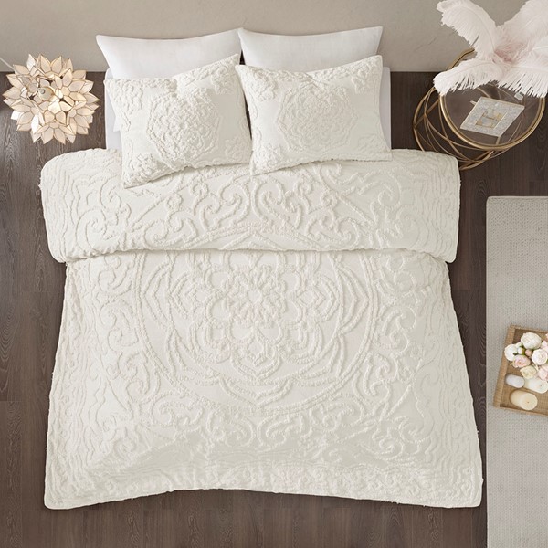 Madison Park Laetitia Tufted Cotton Chenille Medallion Comforter Set in Off-White, Full/Queen MP10-5873