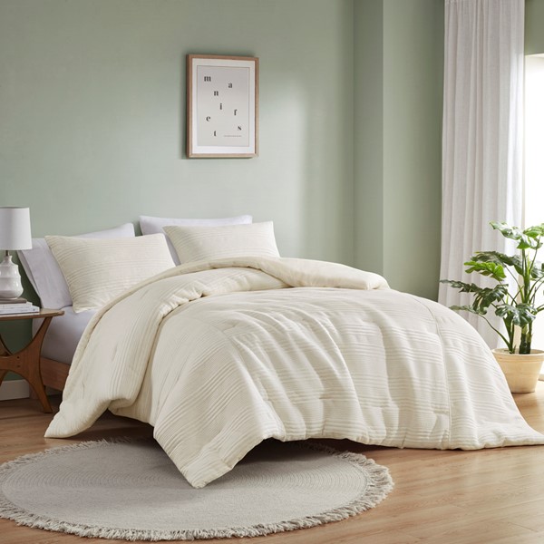 Urban Habitat Wyatt 3 Piece Knitted Jersey Comforter Set in Ivory, Full/Queen UH10-2476