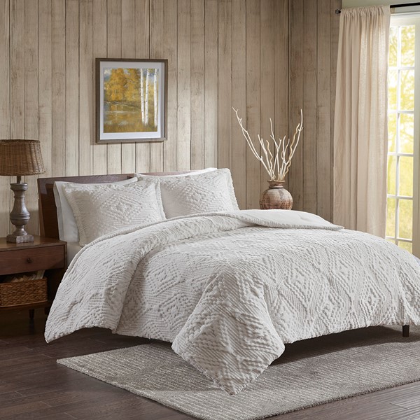 Woolrich Teton Embroidered Plush Quilt Set in Ivory, King/Cal King WR13-2058