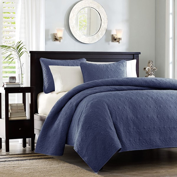 Madison Park Quebec Reversible Quilt Set in Navy, Full/Queen MP13-1686