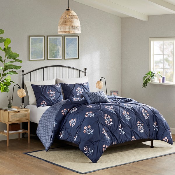 Madison Park Marfa 4 Piece Pintuck Comforter Set with Throw Pillow in Navy, King/Cal King MP10-8411