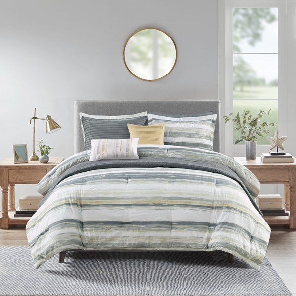 Madison Park Marina 8 Piece Printed Seersucker Comforter and Quilt Set Collection in Yellow, King/Cal King MP10-7943