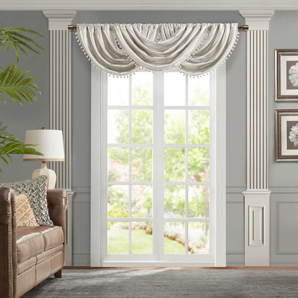 Croscill Classics Avignon Waterfall Valance (Single) in White, 38x46" CCL40-0043