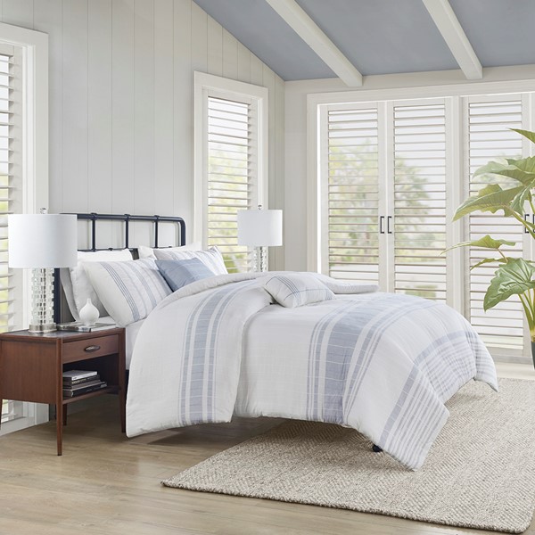 Harbor House Morgan 5 Piece Cotton Jaquard Duvet Set in White/Blue, King/Cal King HH12-1869