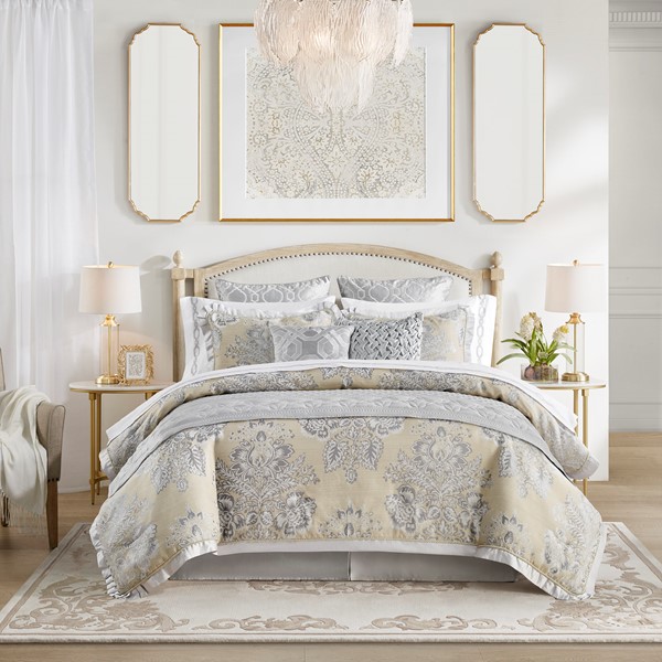 Croscill Classics Loretta 4 Piece Comforter Set in Beige, King CCL10-0008