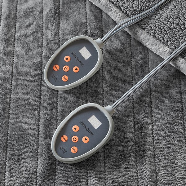 Beautyrest Heated Microlight to Berber Blanket in Grey, King BR54-0419