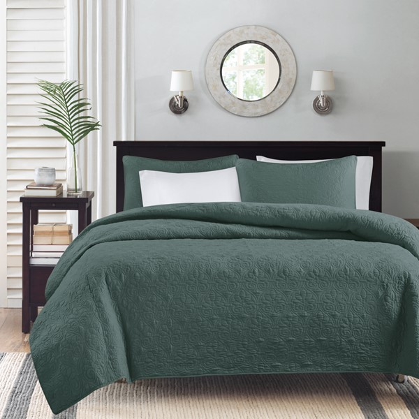 Madison Park Quebec Reversible Quilt Set in Balsam Green, Full/Queen MP13-8478