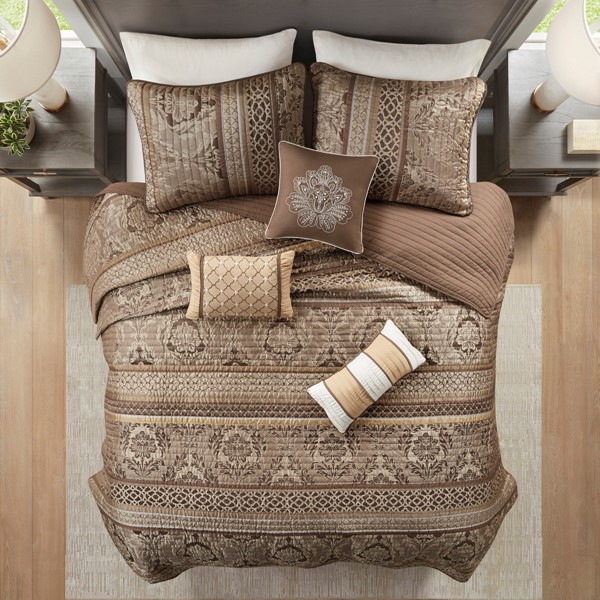 Madison Park Bellagio 6 Piece Jacquard Quilt Set with Throw Pillows in Brown/Gold, Full/Queen MP13-368