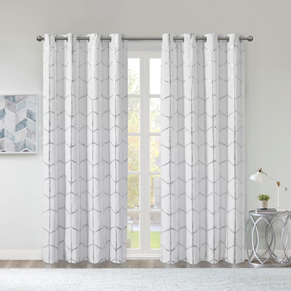 Intelligent Design Raina Total Blackout Metallic Print Grommet Top Curtain Panel in White/Silver, 50x84" ID40-1808