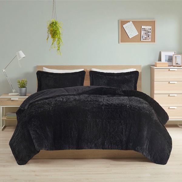 Intelligent Design Malea Shaggy Faux Fur Comforter Mini Set in Black, Full/Queen ID10-1921