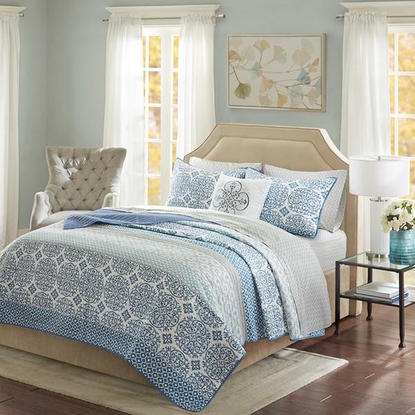 Madison Park Essentials Sybil Quilt Set with Cotton Bed Sheets in Blue, Twin MPE13-508