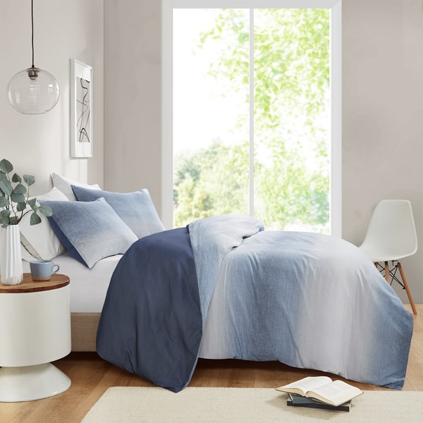 Croscill Casual Callista 3 Piece Duvet Set in Blue, Full/Queen CCA12-0005