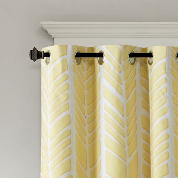 Intelligent Design Adel Printed Total Blackout Curtain Panel in Yellow, 50x84" ID40-1014