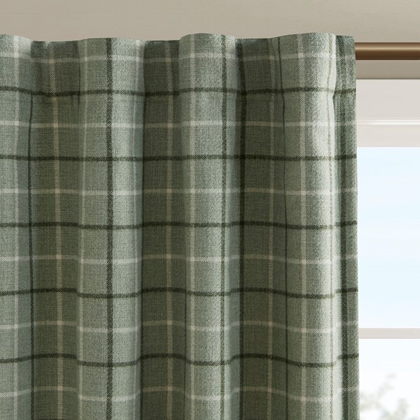 Madison Park Anaheim Plaid Rod Pocket and Back Tab Curtain Panel with Fleece Lining in Green, 50x84" MP40-8295