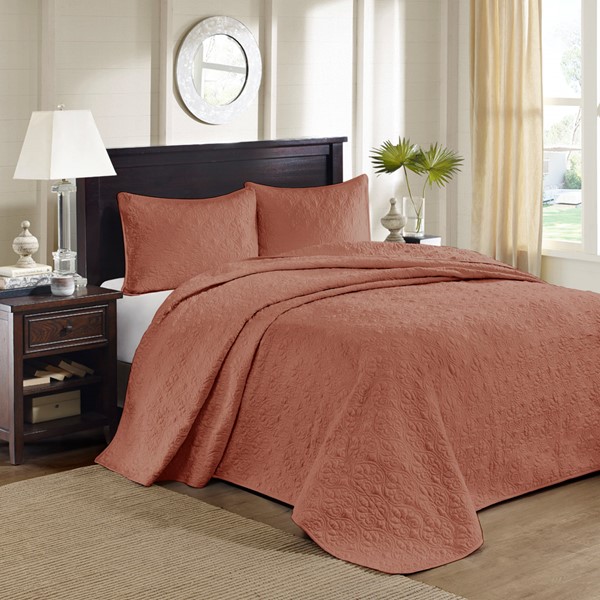 Madison Park Quebec Reversible Bedspread Set in Clay Red, Queen MP13-8484