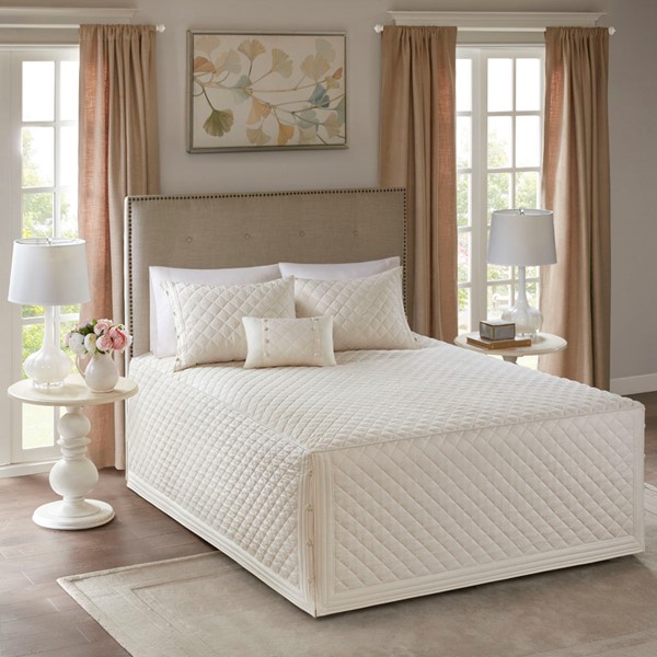 Madison Park Breanna 4 Piece Cotton Reversible Tailored Bedspread Set in Ivory, King MP13-5486