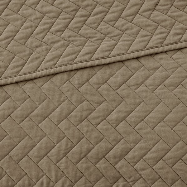 Hampton Hill Velvet Touch 3 Piece Luxurious Oversized Quilt Set in Taupe, Queen FB13-1148