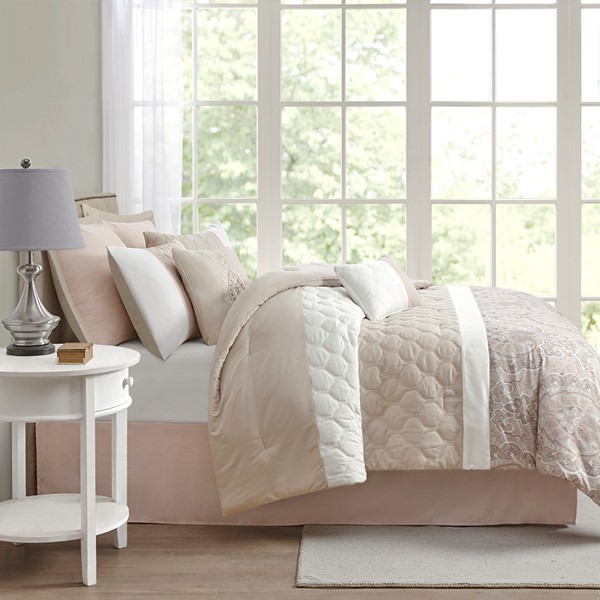 510 Design Shawnee 8 Piece Comforter Set in Blush, Queen 5DS10-0222