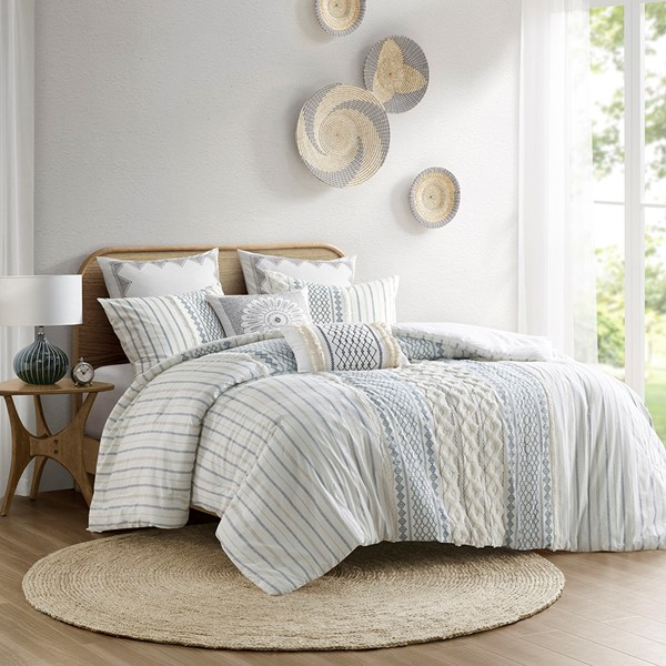 INK+IVY Imani Cotton Printed Comforter Set with Chenille in White/Navy, King/Cal King II10-1275