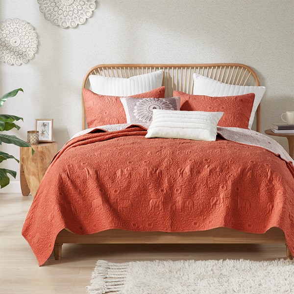 INK+IVY Kandula 3 Piece Reversible Cotton Quilt Set in Coral, King/Cal King II13-611