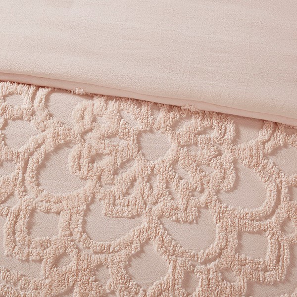 Madison Park Laetitia Tufted Cotton Chenille Medallion Duvet Cover Set in Blush, King/Cal King MP12-5981