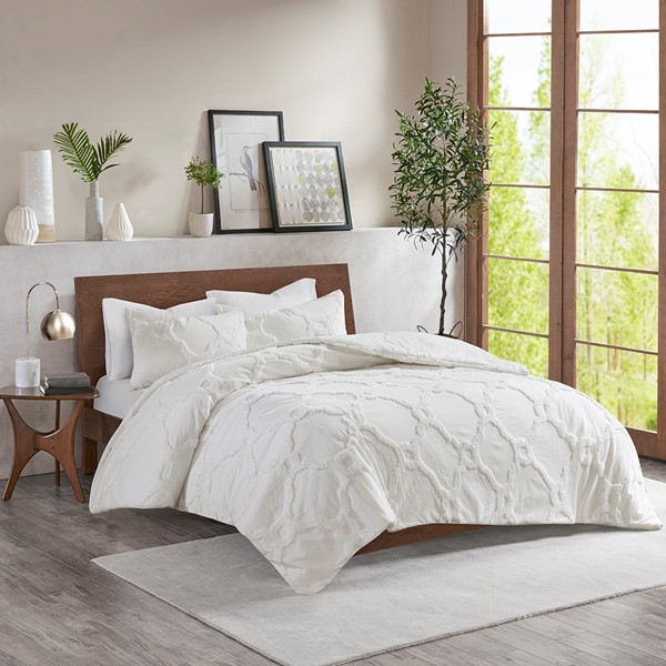 Madison Park Pacey 3 Piece Tufted Cotton Chenille Geometric Duvet Cover Set in Off-White, King/Cal King MP12-5992