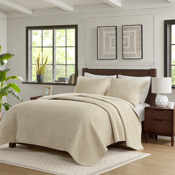 Hampton Hill Velvet Touch 3 Piece Luxurious Oversized Quilt Set in Linen, Queen FB13-1027