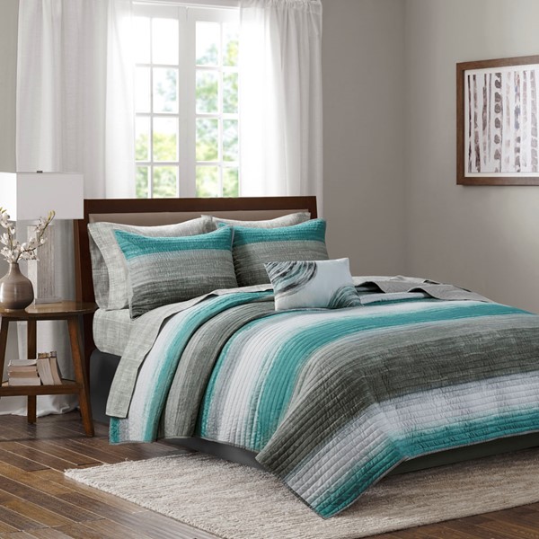 Madison Park Essentials Saben Quilt Set with Cotton Bed Sheets in Aqua, Cal King MPE13-808