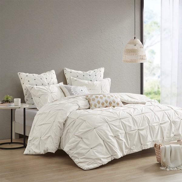 INK+IVY Masie 3 Piece Elastic Embroidered Cotton Comforter Set in White, Full/Queen II10-596