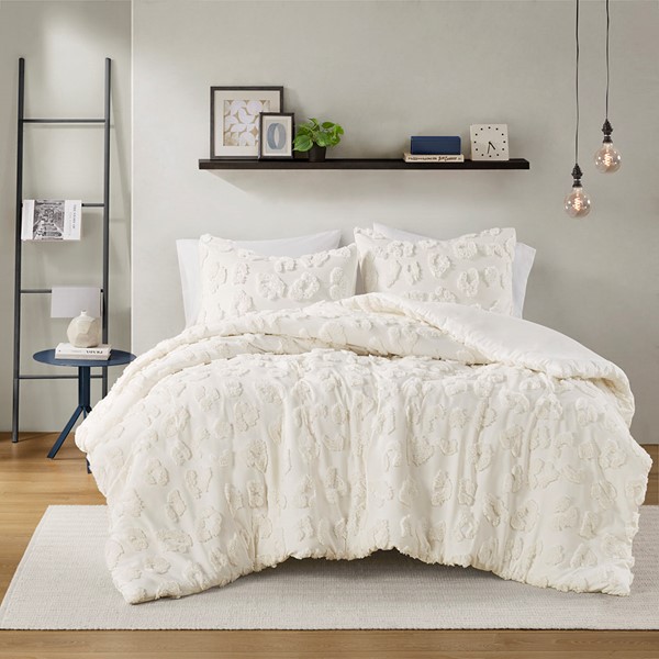 Intelligent Design Larissa Animal Chenille Duvet Cover Set in Off-White, Full/Queen ID12-2422