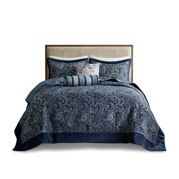 Madison Park Aubrey 5 Piece Jacquard Bedspread Set with Throw Pillows in Navy, King MP13-7965