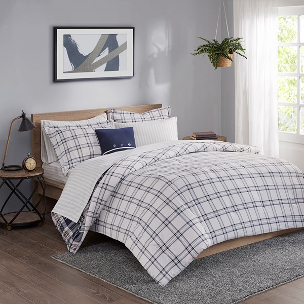 Madison Park Essentials Patrick Reversible Comforter Set with Bed Sheets in Navy, Twin MPE10-873