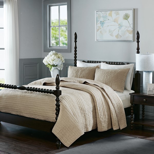 Madison Park Signature Serene 3 Piece Hand Quilted Cotton Quilt Set in Linen, Full/Queen MPS13-270