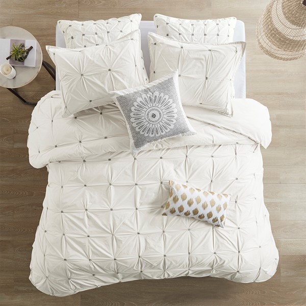 INK+IVY Masie 3 Piece Elastic Embroidered Cotton Duvet Cover Set in White, King/Cal King II12-599