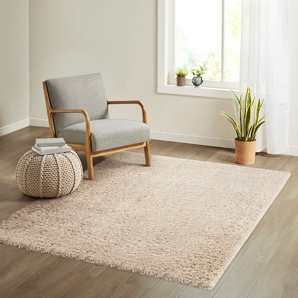 Madison Park Camdyn Super Soft Polyester Shag Area Rug in Cream, 6x9' MP35-7571