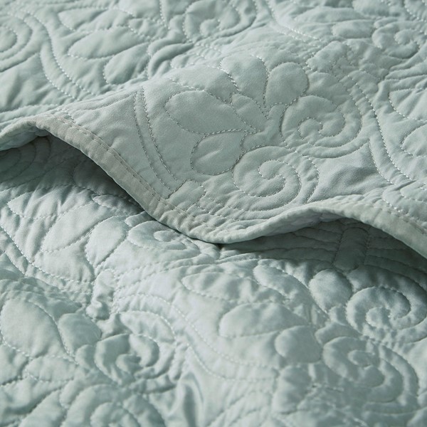 Madison Park Quebec Oversized Quilted Throw in Seafoam, 60x70" MP50-2987