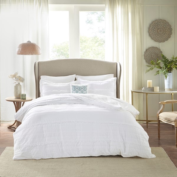 Madison Park Celeste 4 Piece Microfiber 2-in-1 Duvet Set in White, Full/Queen MP12-2530