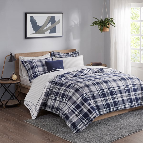 Madison Park Essentials Patrick Reversible Comforter Set with Bed Sheets in Navy, Twin MPE10-873