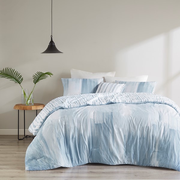 N Natori Brush Stroke 4 Piece Oversized Reversible Seersucker Comforter Set in Blue, Full/Queen NS10-3705