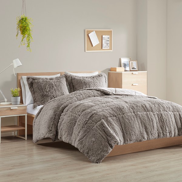 Intelligent Design Malea Shaggy Faux Fur Comforter Mini Set in Grey, King/Cal King ID10-1698