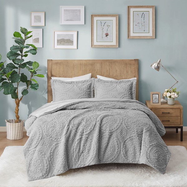 Madison Park Arya Embroidered Medallion Faux Fur Ultra Plush Comforter Mini Set in Grey, Full/Queen MP10-6013