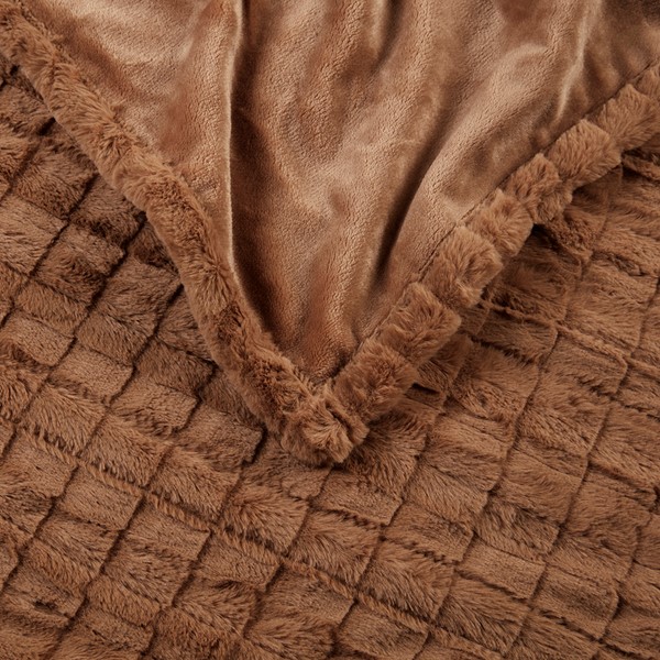 Beautyrest Zuri Oversized Faux Fur Heated Throw in Brown Texture, 50x70" BR54-4699