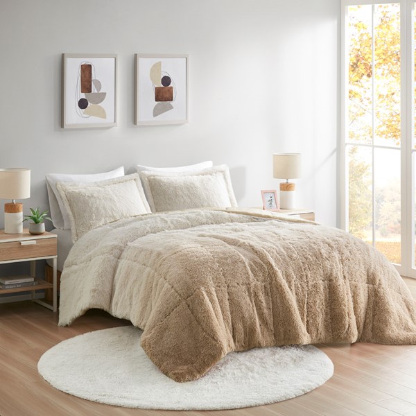 Intelligent Design Brielle Ombre Shaggy Long Fur Comforter Mini Set in Natural, Twin/Twin XL ID10-2252