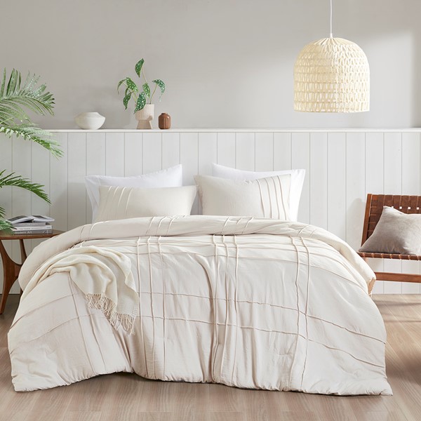 Comfort Spaces Walker Soft Washed Pleated Comforter Set in Neutral, Full AM10-0470