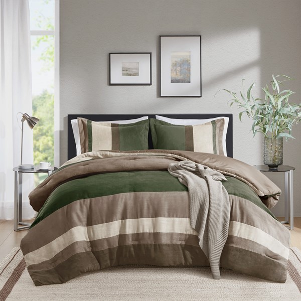 Comfort Spaces Highland Stripe Pieced Faux Suede Comforter Set in Green, King/Cal King AM10-0298