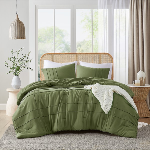 Comfort Spaces Walker Soft Washed Pleated Comforter Set in Olive Green, King AM10-0403