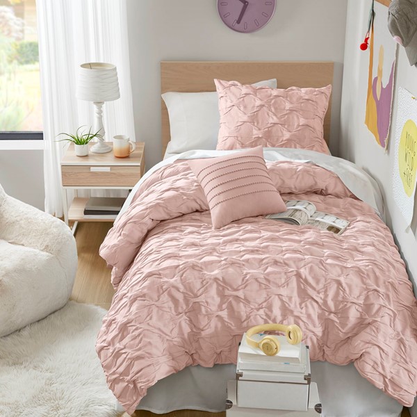 Comfort Spaces Bailey Diamond Pintuck Pleated Woven Comforter Set in Pink, Twin/Twin XL AM10-0532